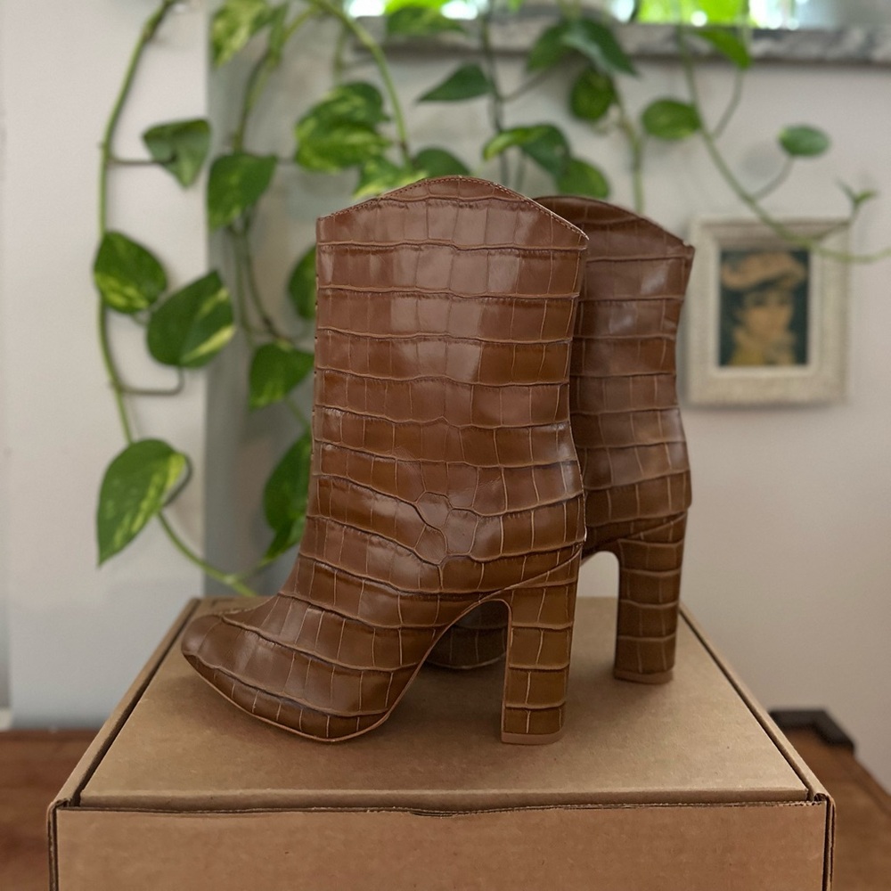 Schutz Ankle Booties